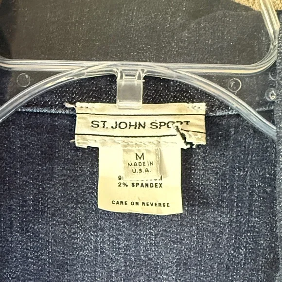 Women's Denim Jacket with Cream Details - Picture 2 of 3